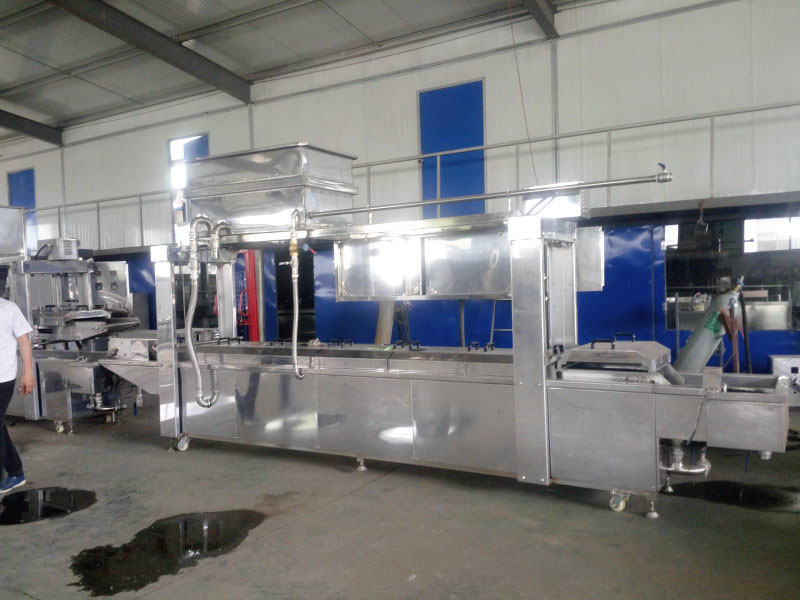 肉餅全自動(dòng)油炸流水線